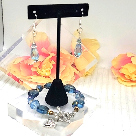 Blue Ice & Jewels Bracelet and Earrings Set - Picture 9 of 14